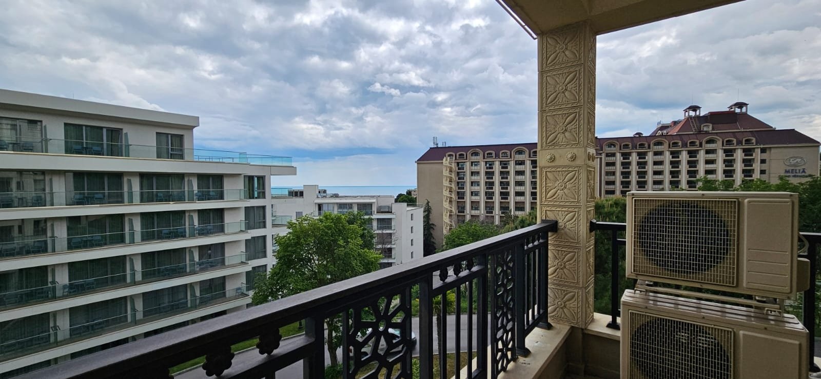 krasny-apartman-s-jednou-loznici-a-terasou-v-hezkem-komplexu-zlate-pisky-obrazek-whatsapp-c902d9