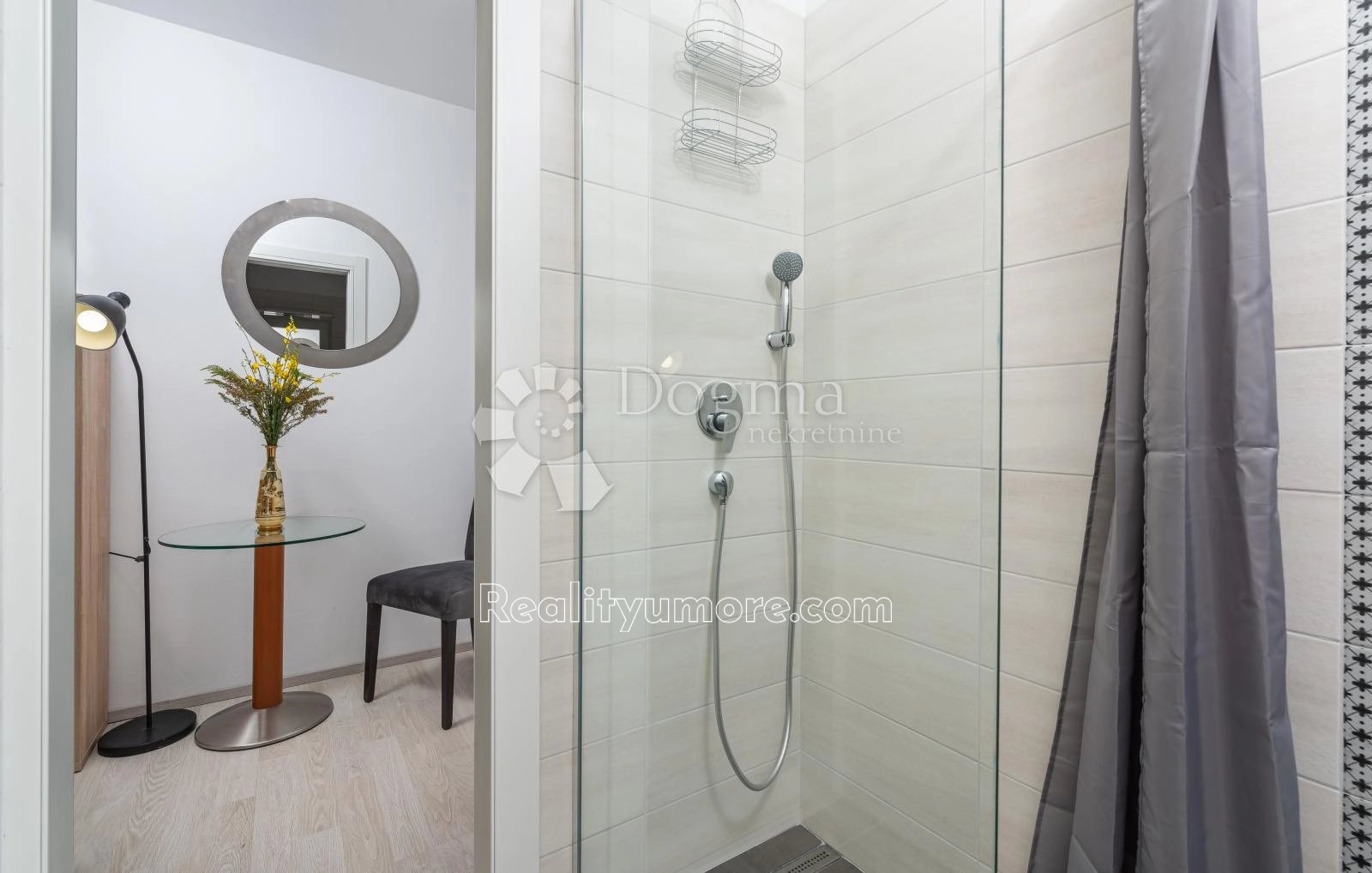 luxusni-vila-s-bazenem-a-vyhledem-v-duga-uvala-1692707414-810-9124-9f7527
