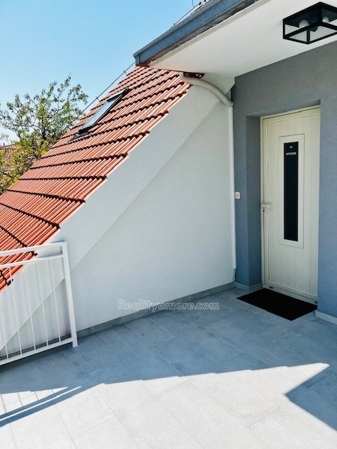 krasny-apartman-s-terasou-a-vyhledy-na-ostrove-hvar-milna11-6c5510