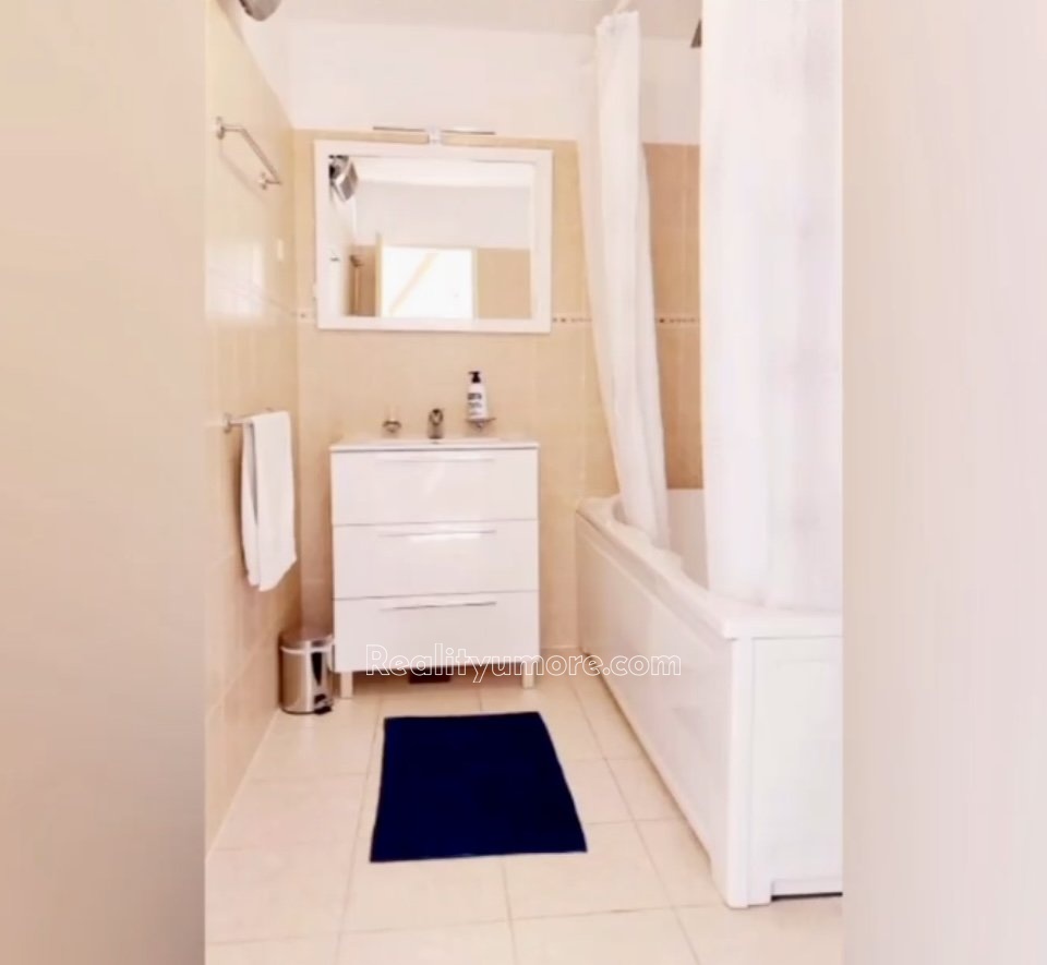 krasny-apartman-s-terasou-a-vyhledy-na-ostrove-hvar-milna3-cc10f7