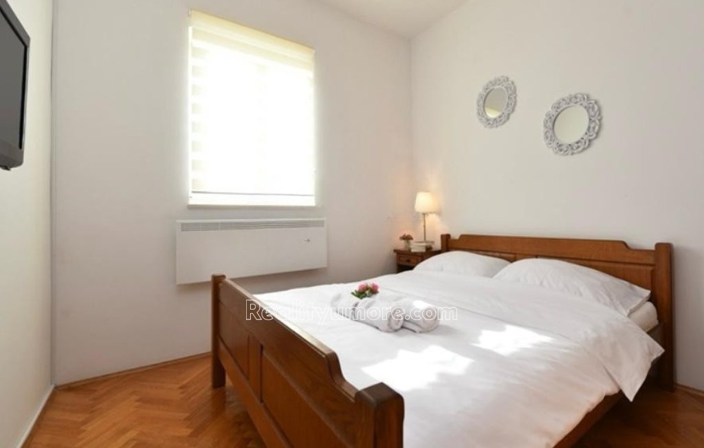 krasna-vila-s-apartmany-v-privlace-kousek-od-more-privlaka-6-a9a427