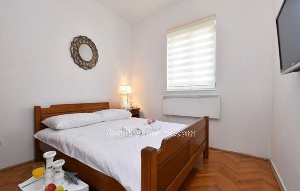 krasna-vila-s-apartmany-v-privlace-kousek-od-more-privlaka-7-85c986