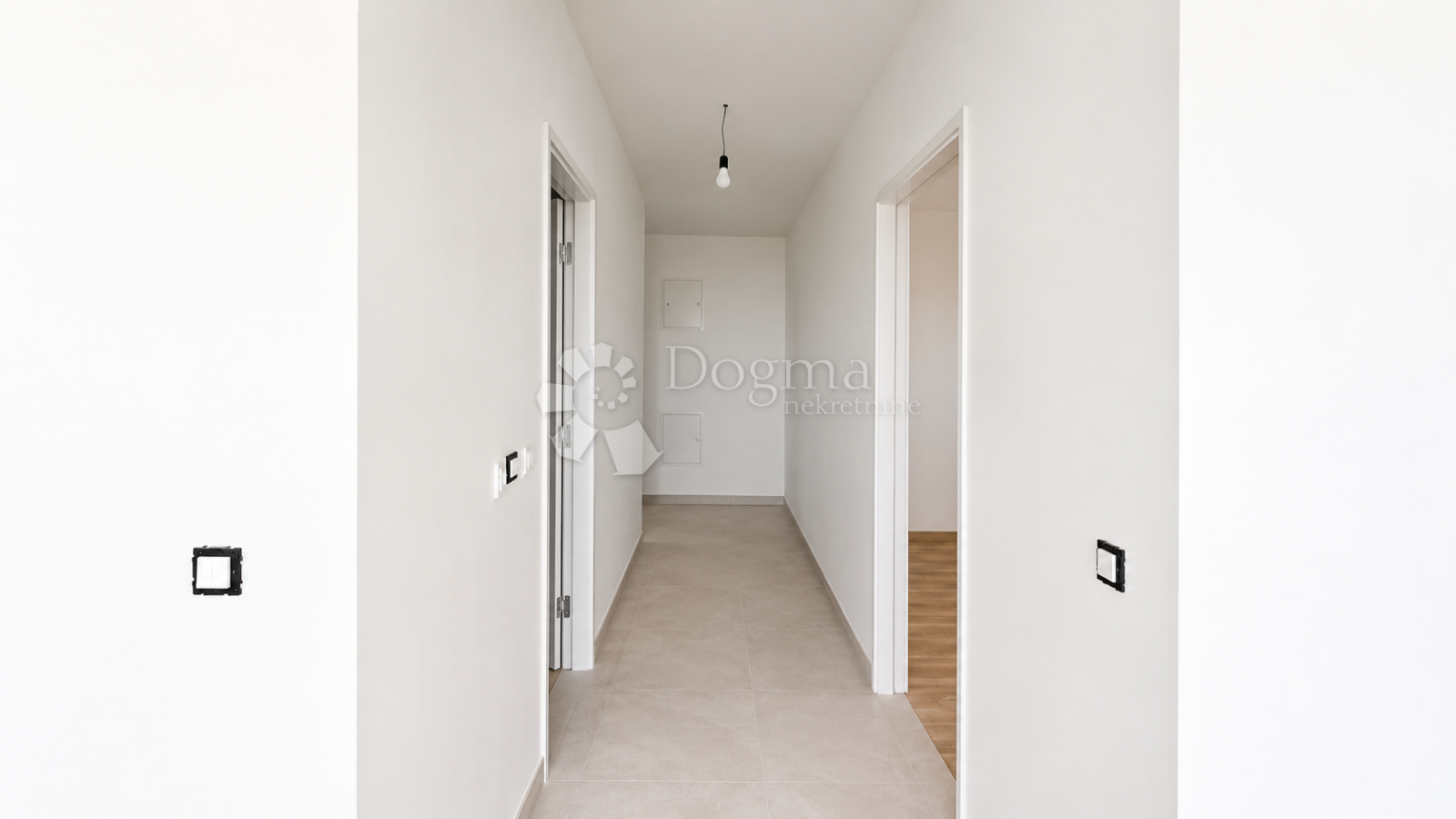 1786625873_chatgpt-image-5.png