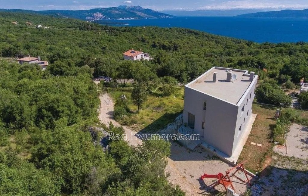 krasna-vila-se-2-apartmany-a-vyhledem-na-more-rabac-11-6e1ecb