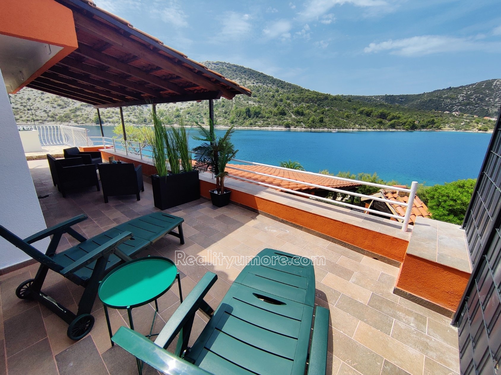 krasna-vila-v-1-rade-u-more-ve-vinisce-marina-s-kotvistem-vinisce-49-117715