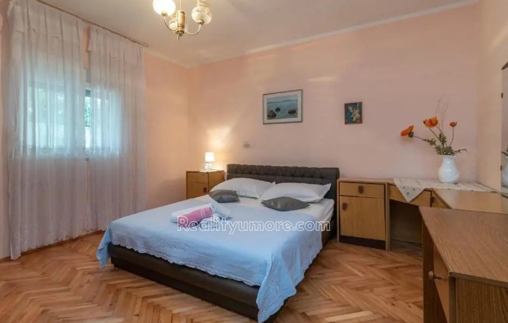 krasny-dum-na-ciovu-pouze-140m-od-more-s-vyhledem-ciovo-4-f47e79