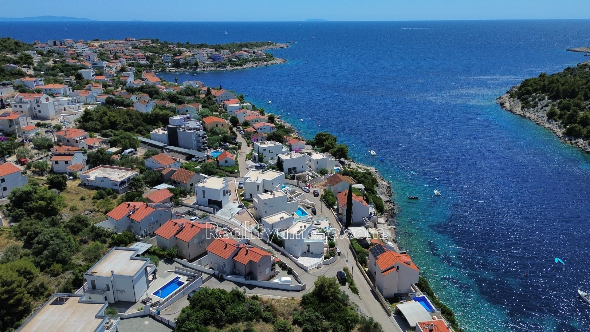 vila-s-bazenem-na-top-lokalite-ve-stivasnici-stivasnica-26-553083